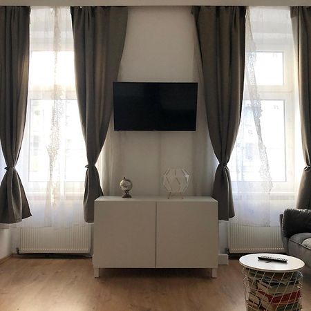 Marchfeldstrasse Apartment Відень Екстер'єр фото