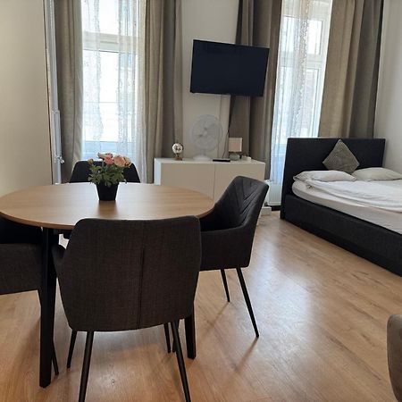 Marchfeldstrasse Apartment Відень Екстер'єр фото