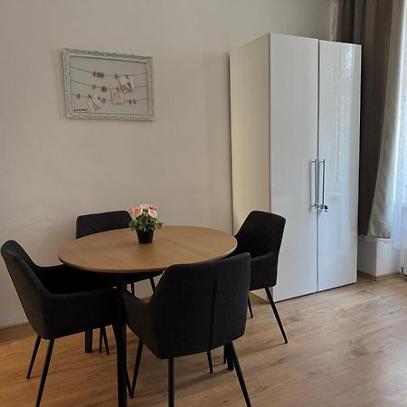 Marchfeldstrasse Apartment Відень Екстер'єр фото